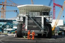 Сверхтяжелый самосвал  T 282 B