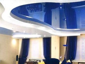 Преимущества установки натяжных потолочных конструкций